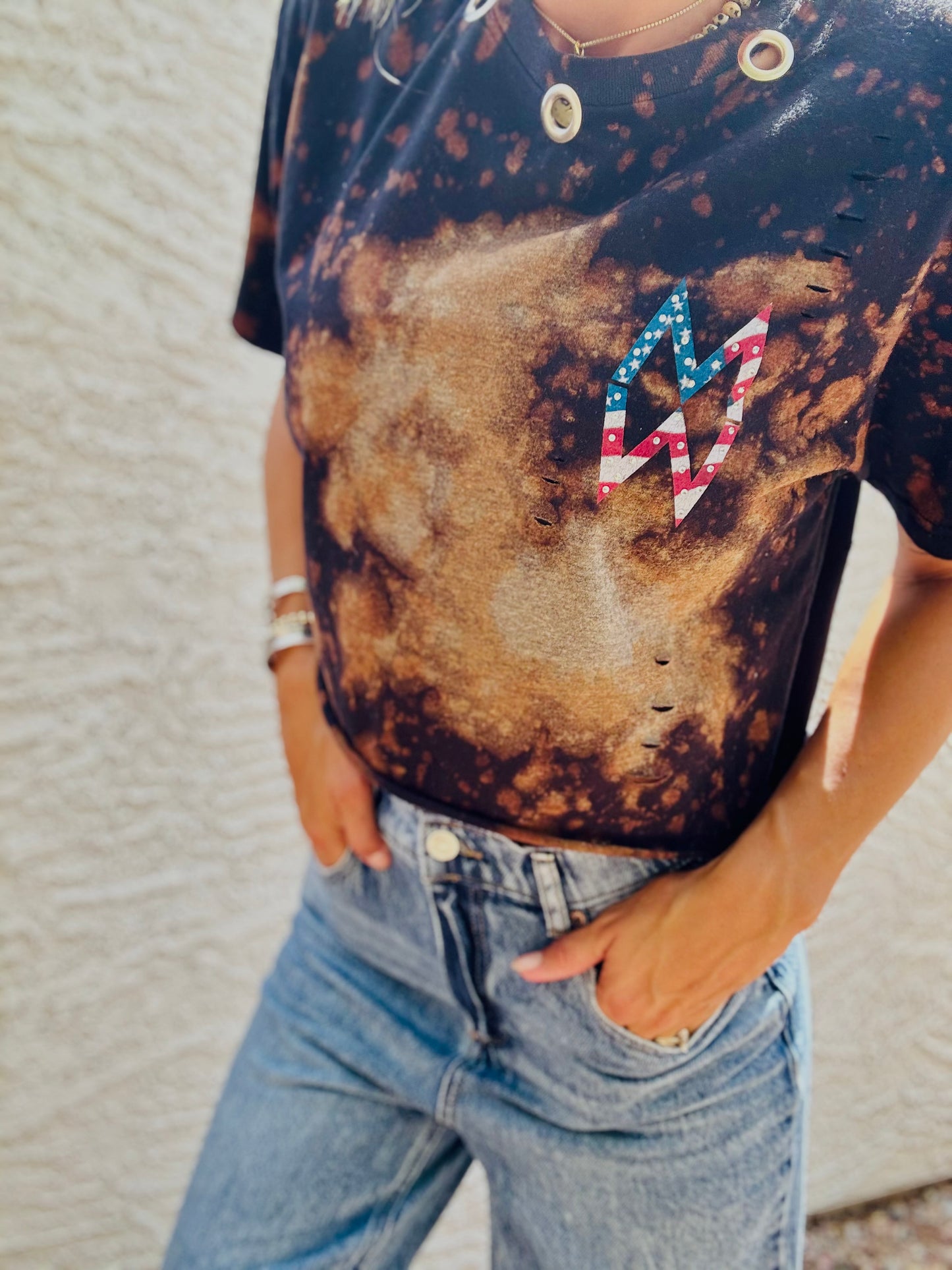 TEE-MW concert dangerous flag - DAD TEE MEDIUM