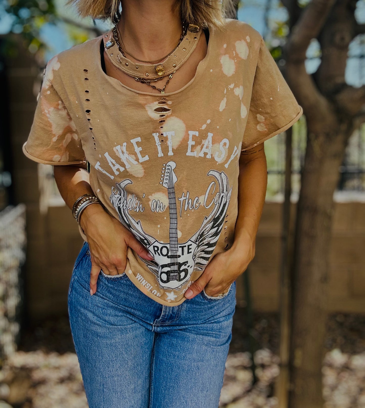 TEE-take it easy  BEADED COLLAR VINTAGE GREY +DAD TEE small  cropped